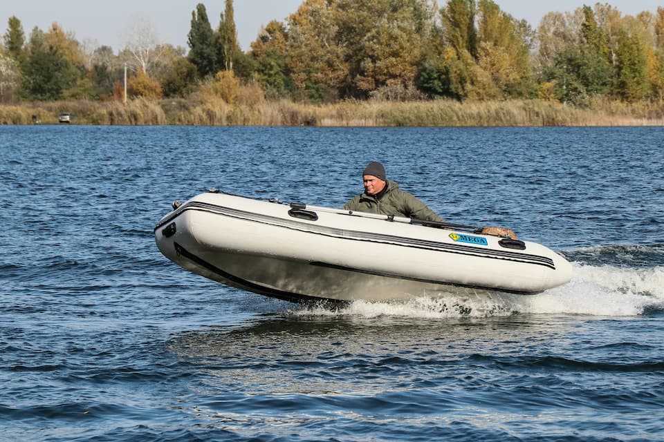 boat omega seria